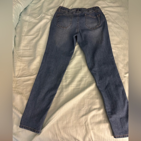 Donated - Picture 3 of 5